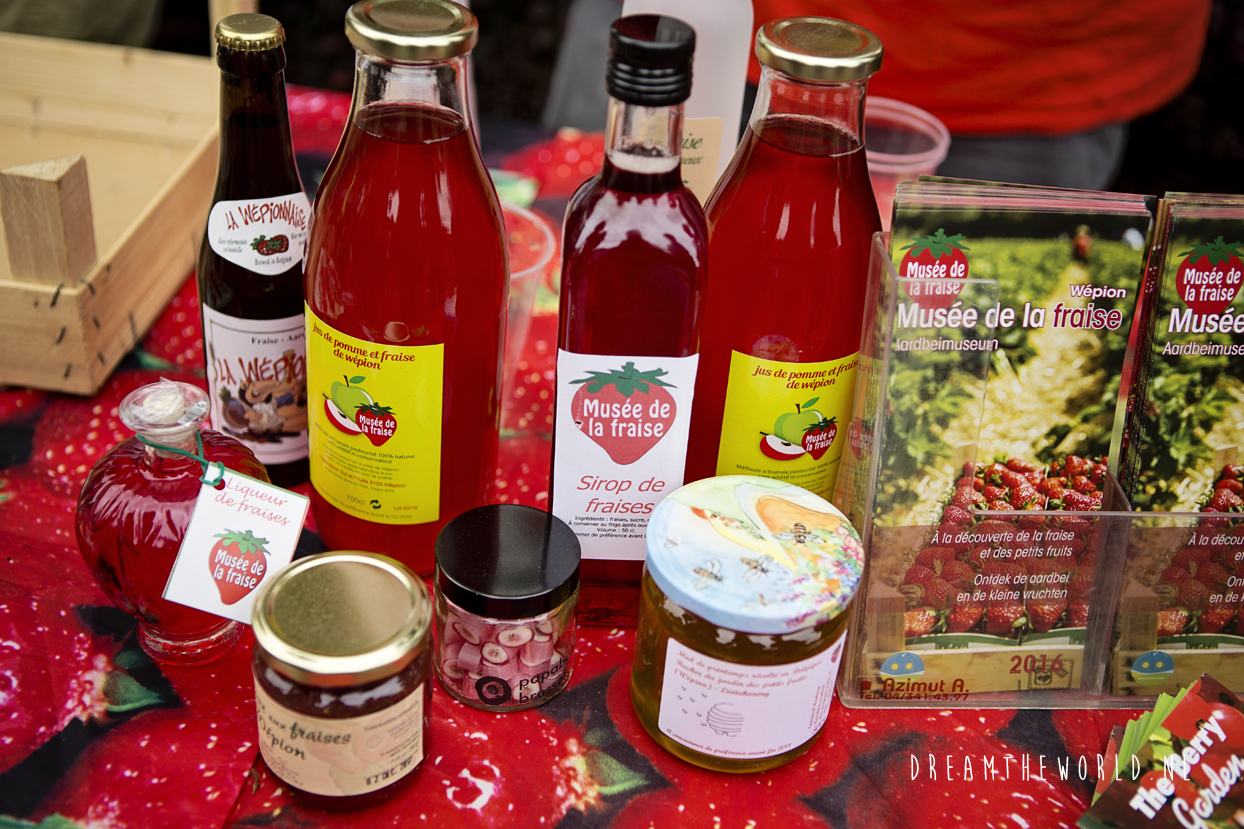 Aardbeienmuseum op fietsroute Namen Dinant