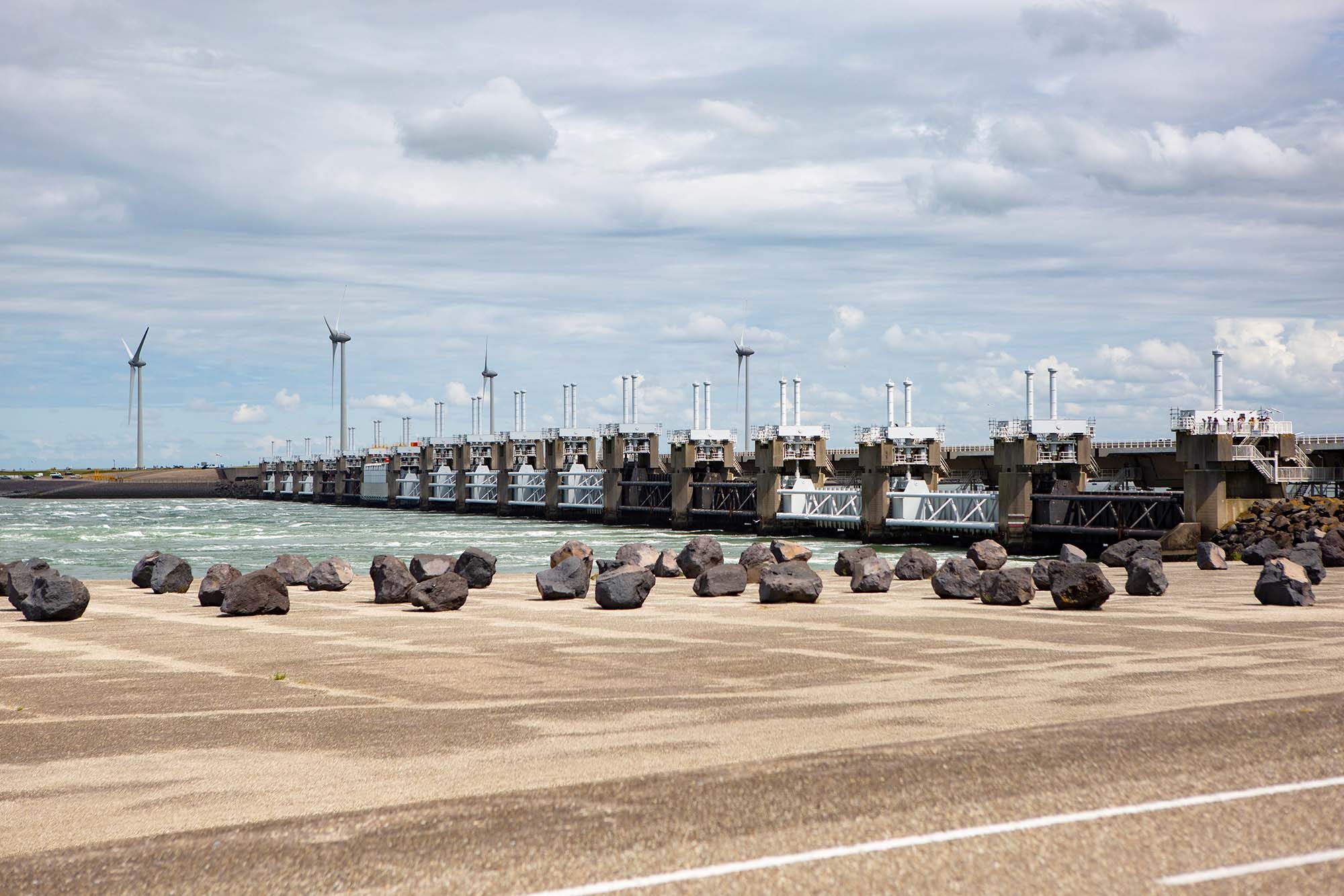Fietsen LF Kustroute over de Oosterscheldekering