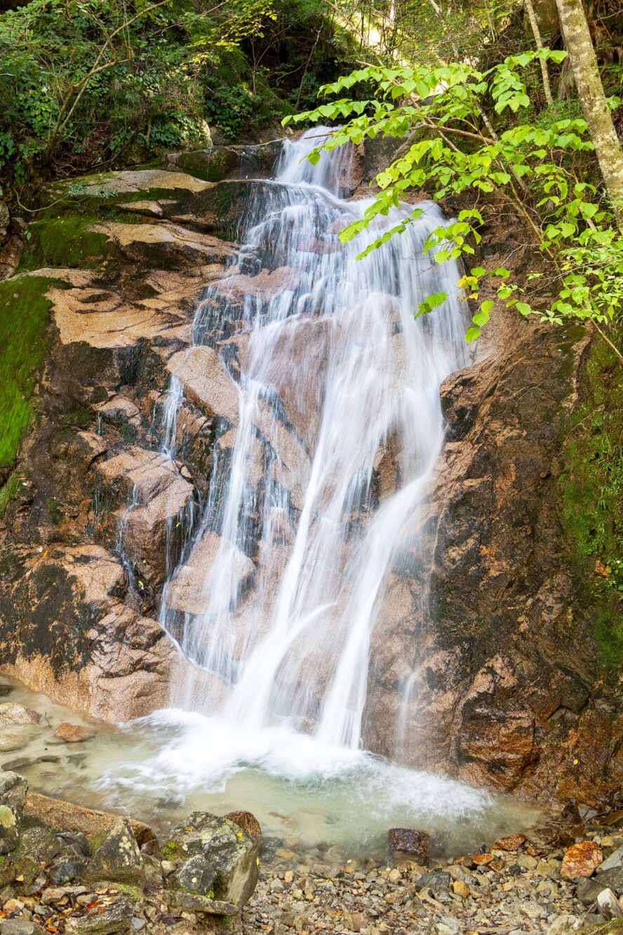 Waterval op de Nakasendo Trail